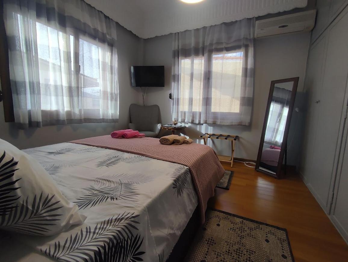 Myron & Gabby'S House Apartment โมเน็มวาซี ห้อง รูปภาพ