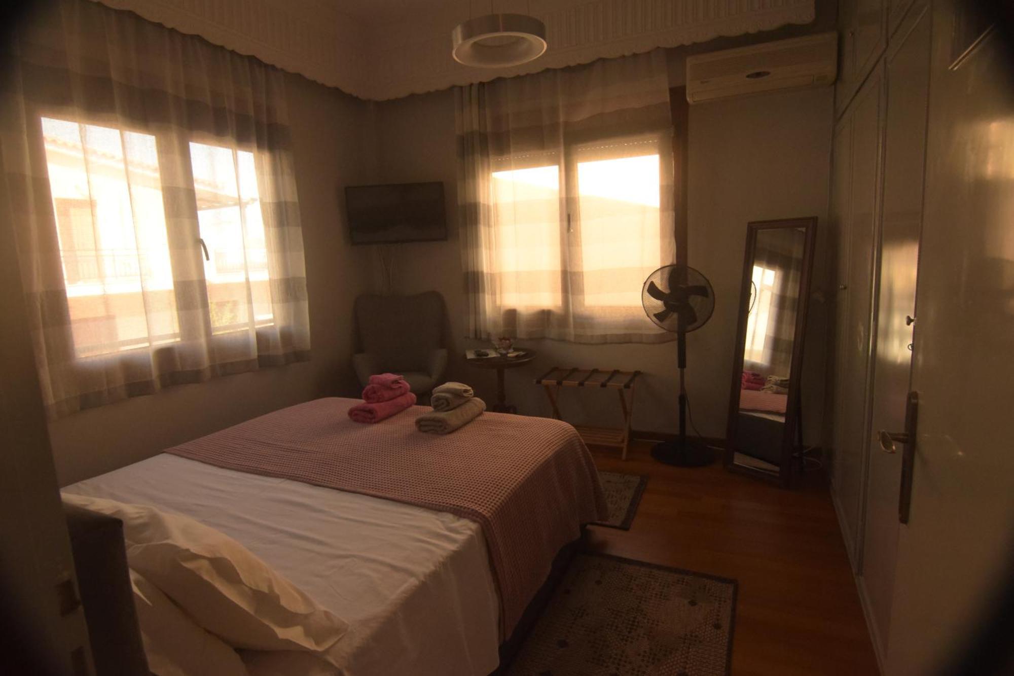 Myron & Gabby'S House Apartment โมเน็มวาซี ภายนอก รูปภาพ