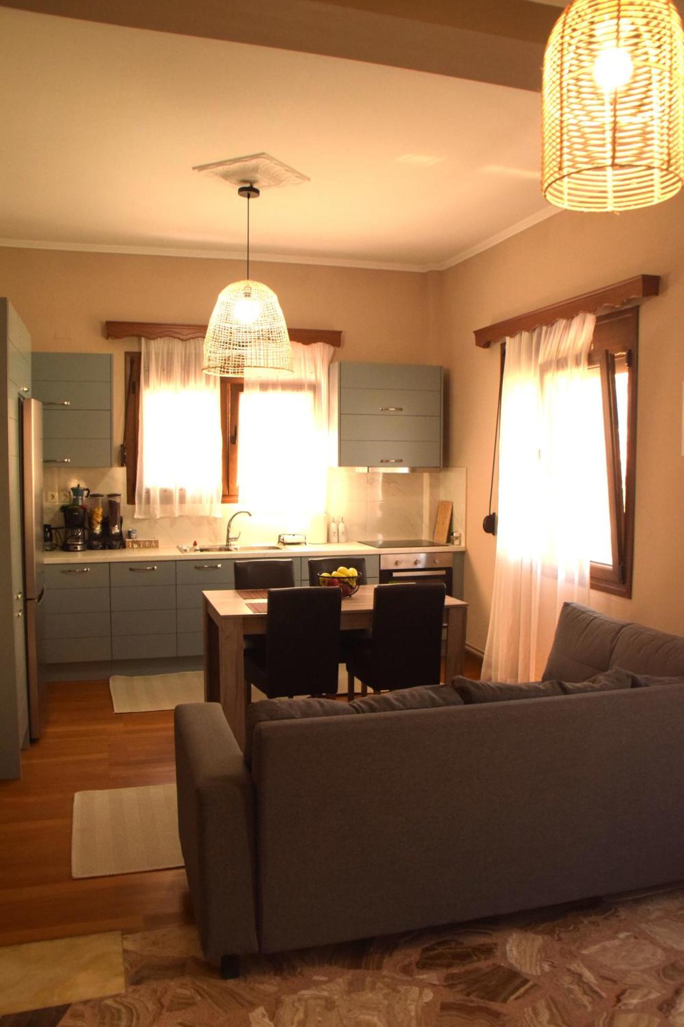 Myron & Gabby'S House Apartment โมเน็มวาซี ภายนอก รูปภาพ